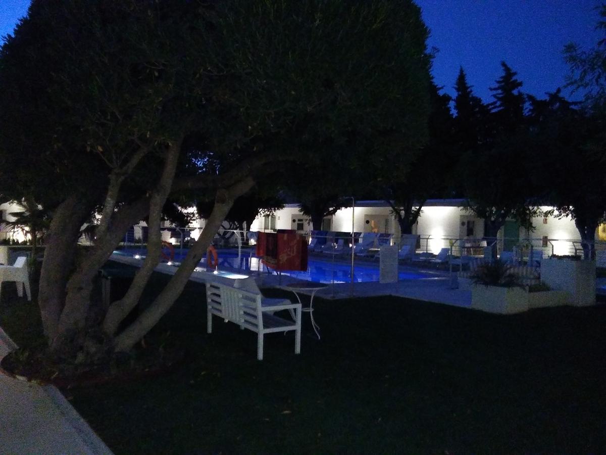 Hostal Las Cumbres Conil De La Frontera Extérieur photo