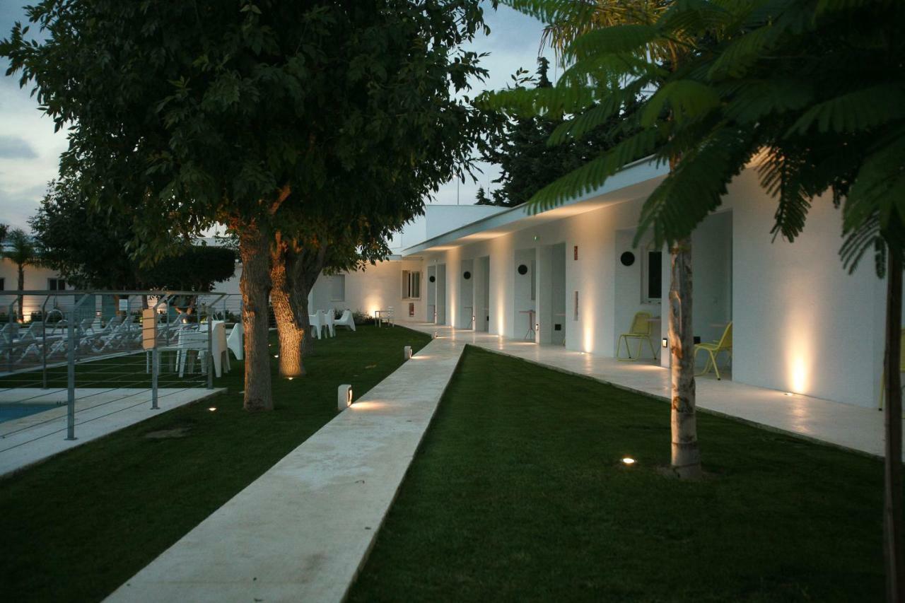 Hostal Las Cumbres Conil De La Frontera Extérieur photo