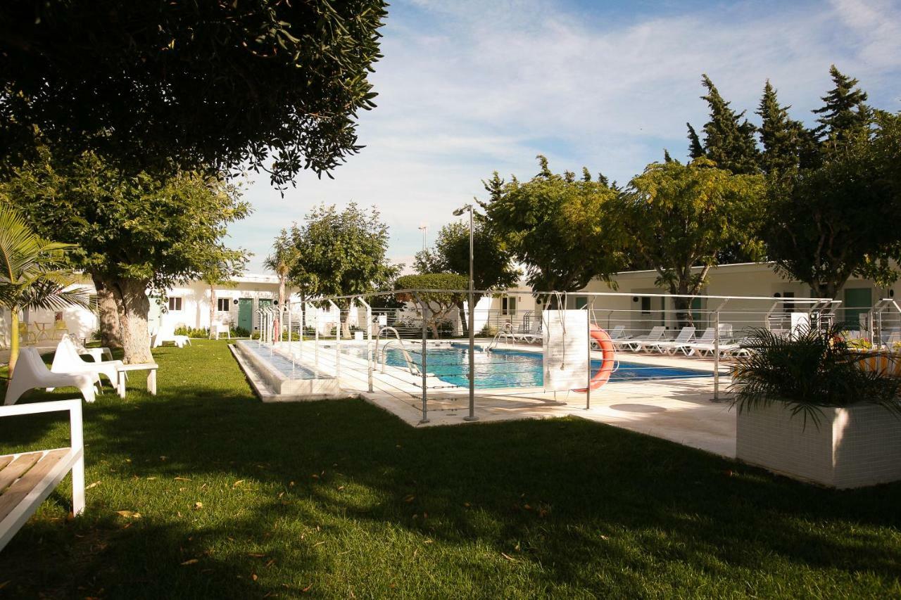 Hostal Las Cumbres Conil De La Frontera Extérieur photo