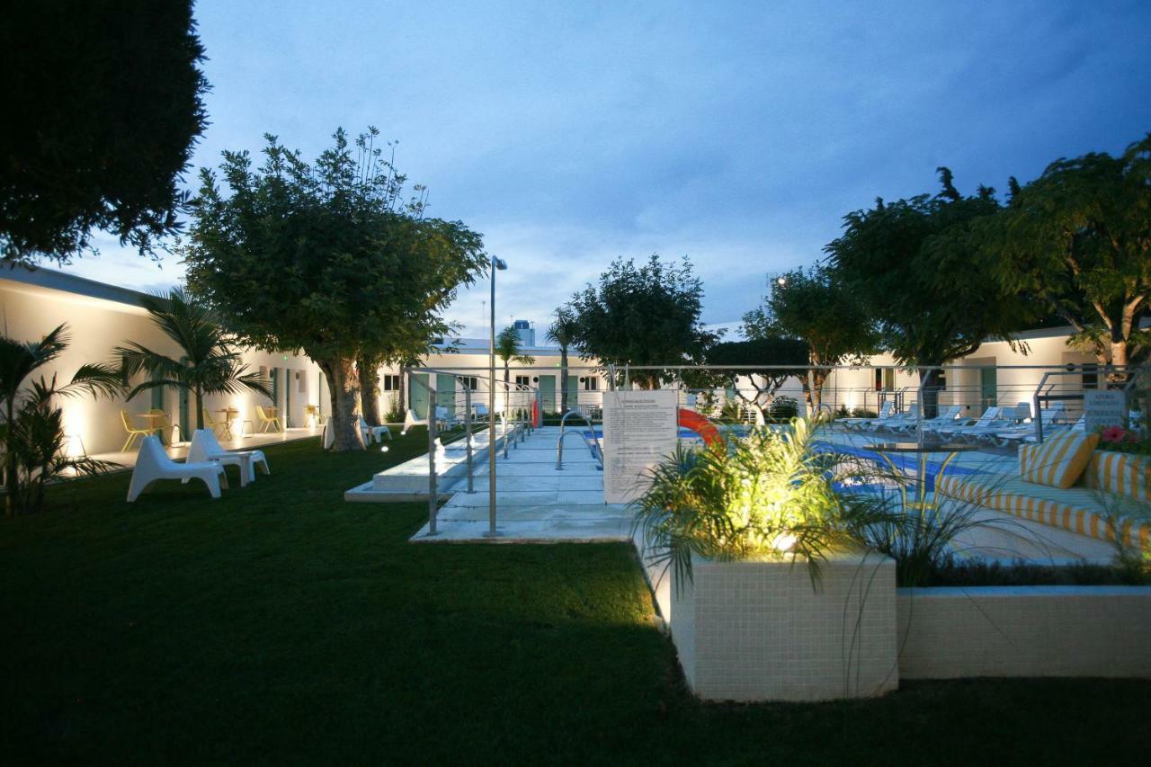 Hostal Las Cumbres Conil De La Frontera Extérieur photo