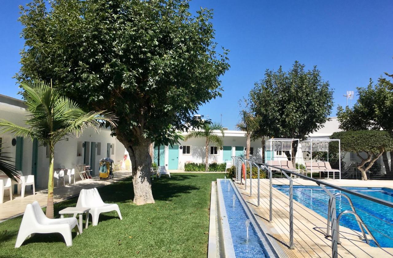 Hostal Las Cumbres Conil De La Frontera Extérieur photo